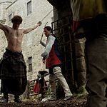 OUTLANDER_-_E1X02_CASTLE_LEOCH_0335.jpg