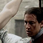 OUTLANDER_-_E1X02_CASTLE_LEOCH_0344.jpg