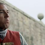 OUTLANDER_-_E1X02_CASTLE_LEOCH_0397.jpg