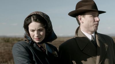 OUTLANDER_-_E1X05_RENT_0334.jpg