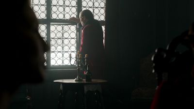 OUTLANDER_-_E1X06_THE_GARRISON_COMMANDER_0350.jpg