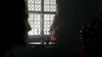 OUTLANDER_-_E1X06_THE_GARRISON_COMMANDER_0447.jpg