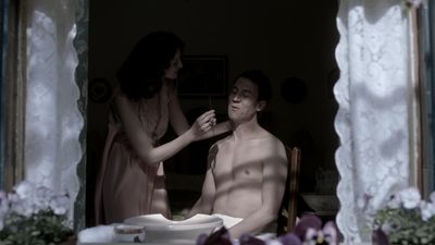 OUTLANDER_-_E1X06_THE_GARRISON_COMMANDER_0580.jpg