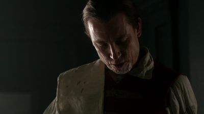 OUTLANDER_-_E1X06_THE_GARRISON_COMMANDER_0778.jpg