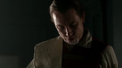 OUTLANDER_-_E1X06_THE_GARRISON_COMMANDER_0779.jpg