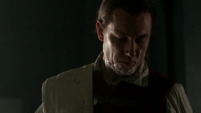 OUTLANDER_-_E1X06_THE_GARRISON_COMMANDER_0785.jpg
