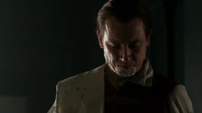 OUTLANDER_-_E1X06_THE_GARRISON_COMMANDER_0793.jpg