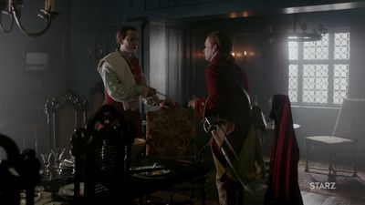 OUTLANDER_-_E1X06_THE_GARRISON_COMMANDER_0812.jpg