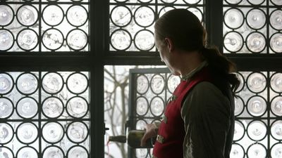 OUTLANDER_-_E1X06_THE_GARRISON_COMMANDER_0903.jpg