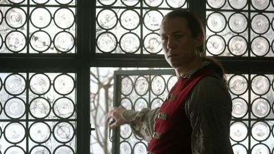 OUTLANDER_-_E1X06_THE_GARRISON_COMMANDER_0929.jpg