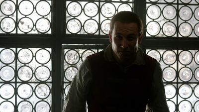 OUTLANDER_-_E1X06_THE_GARRISON_COMMANDER_0946.jpg