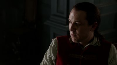 OUTLANDER_-_E1X06_THE_GARRISON_COMMANDER_1139.jpg