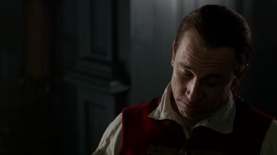 OUTLANDER_-_E1X06_THE_GARRISON_COMMANDER_1226.jpg