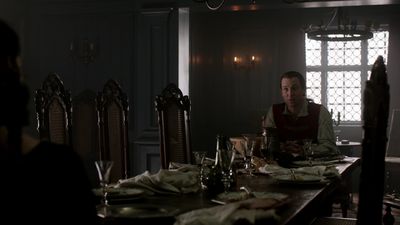 OUTLANDER_-_E1X06_THE_GARRISON_COMMANDER_1262.jpg