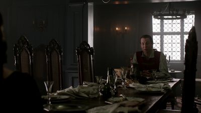 OUTLANDER_-_E1X06_THE_GARRISON_COMMANDER_1269.jpg