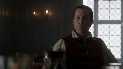 OUTLANDER_-_E1X06_THE_GARRISON_COMMANDER_1327.jpg