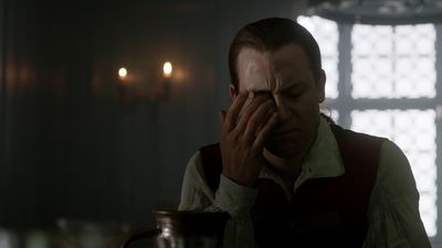 OUTLANDER_-_E1X06_THE_GARRISON_COMMANDER_1392.jpg