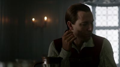 OUTLANDER_-_E1X06_THE_GARRISON_COMMANDER_1401.jpg