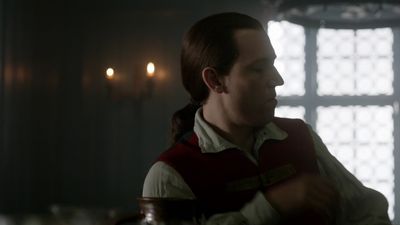 OUTLANDER_-_E1X06_THE_GARRISON_COMMANDER_1404.jpg