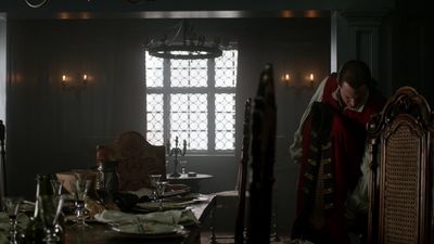 OUTLANDER_-_E1X06_THE_GARRISON_COMMANDER_1408.jpg