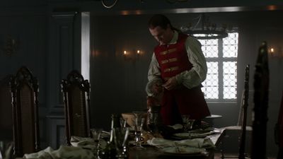 OUTLANDER_-_E1X06_THE_GARRISON_COMMANDER_1417.jpg