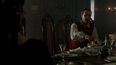 OUTLANDER_-_E1X06_THE_GARRISON_COMMANDER_1442.jpg