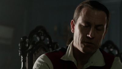OUTLANDER_-_E1X06_THE_GARRISON_COMMANDER_1462.jpg