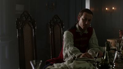 OUTLANDER_-_E1X06_THE_GARRISON_COMMANDER_1466.jpg