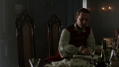 OUTLANDER_-_E1X06_THE_GARRISON_COMMANDER_1477.jpg