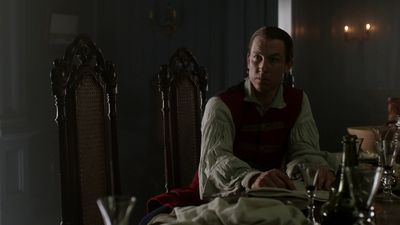 OUTLANDER_-_E1X06_THE_GARRISON_COMMANDER_1481.jpg
