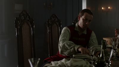 OUTLANDER_-_E1X06_THE_GARRISON_COMMANDER_1491.jpg