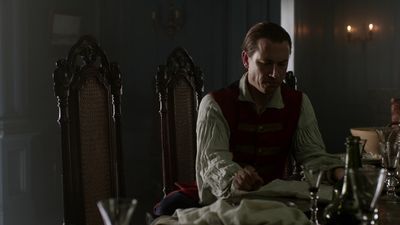 OUTLANDER_-_E1X06_THE_GARRISON_COMMANDER_1519.jpg