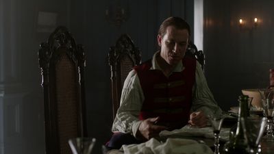 OUTLANDER_-_E1X06_THE_GARRISON_COMMANDER_1540.jpg