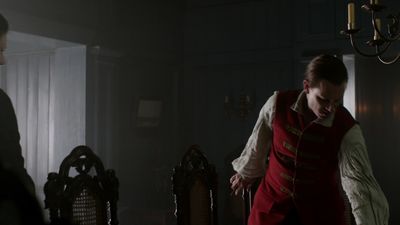OUTLANDER_-_E1X06_THE_GARRISON_COMMANDER_1560.jpg