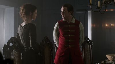 OUTLANDER_-_E1X06_THE_GARRISON_COMMANDER_1571.jpg