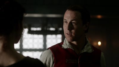 OUTLANDER_-_E1X06_THE_GARRISON_COMMANDER_1593.jpg