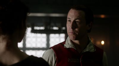 OUTLANDER_-_E1X06_THE_GARRISON_COMMANDER_1622.jpg