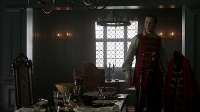 OUTLANDER_-_E1X06_THE_GARRISON_COMMANDER_1627.jpg