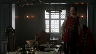 OUTLANDER_-_E1X06_THE_GARRISON_COMMANDER_1628.jpg