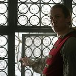 OUTLANDER_-_E1X06_THE_GARRISON_COMMANDER_0932.jpg