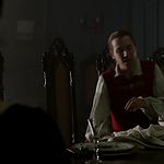OUTLANDER_-_E1X06_THE_GARRISON_COMMANDER_1440.jpg
