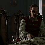 OUTLANDER_-_E1X06_THE_GARRISON_COMMANDER_1448.jpg