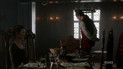 OUTLANDER_-_E1X06_THE_GARRISON_COMMANDER_1703.jpg