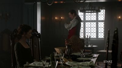 OUTLANDER_-_E1X06_THE_GARRISON_COMMANDER_1707.jpg