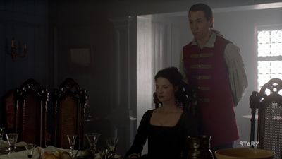 OUTLANDER_-_E1X06_THE_GARRISON_COMMANDER_1710.jpg