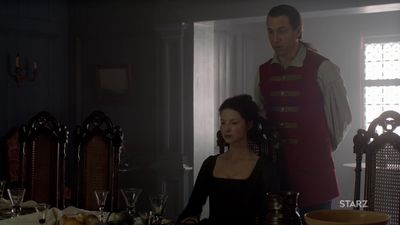 OUTLANDER_-_E1X06_THE_GARRISON_COMMANDER_1714.jpg
