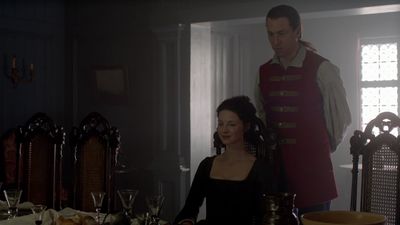 OUTLANDER_-_E1X06_THE_GARRISON_COMMANDER_1729.jpg