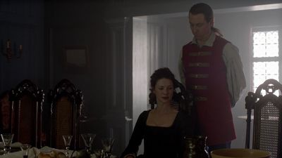 OUTLANDER_-_E1X06_THE_GARRISON_COMMANDER_1742.jpg