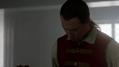 OUTLANDER_-_E1X06_THE_GARRISON_COMMANDER_1771.jpg