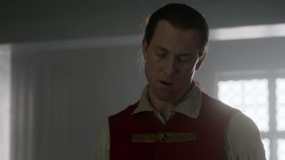 OUTLANDER_-_E1X06_THE_GARRISON_COMMANDER_1791.jpg